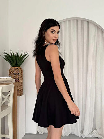 Berl Cep Detaylı Elbise