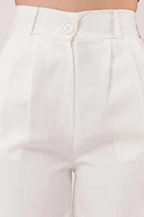 Bol Paça Piliseli Beyaz Pantolon