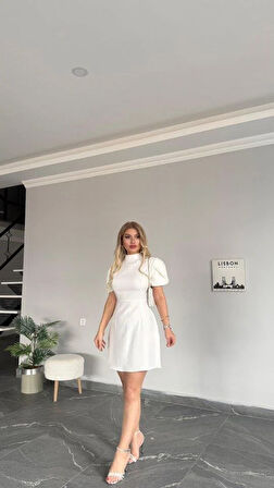 Kadın Atlas Kumaş Iç Astarlı Gizli Fermuarlı Inci Düğme Detaylı Mini Elbise