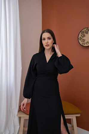 Siyah Büzgülü Krep Elbise