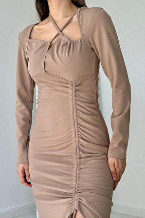 Bej Askılı Ve Yırtmaçlı Elbise