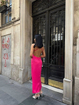 ASKILI SATEN ELBİSE İKİ YAN YIRTMAÇLI - Fuşya