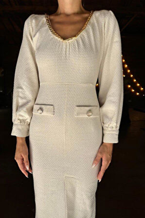 Ekru Geniş Boğazlı Elbise