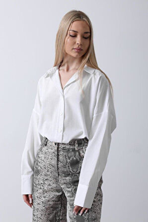 Geniş Manşet Detaylı Gömlek - Beyaz