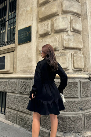 SÜET ÖNDEN DÜĞMELİ ETEKUCU FIRFIRLI KEMERLİ ELBİSE KISA - Siyah