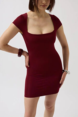 Pencere Detay Mini Dekolte Elbise