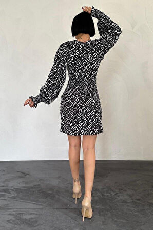 Siyah Puantiyeli Önü Büzgülü Elbise