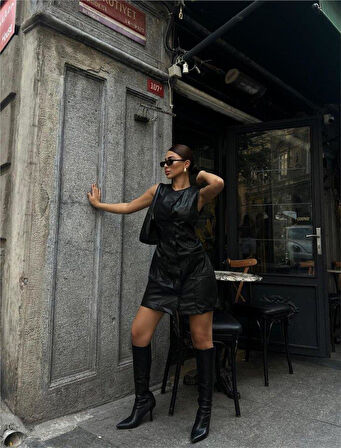 JİLE DERİ ELBİSE ÖNDEN DÜĞMELİ CEP DETAYLI - Siyah