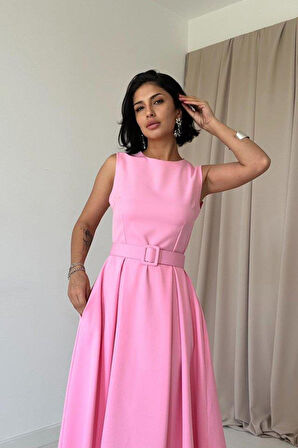 Pembe Halter Yaka Kloş Elbise