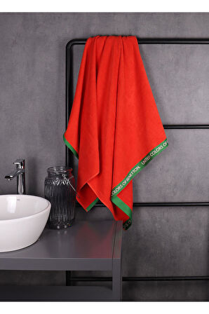 BE-0823-RD Benetton Plaj Havlu