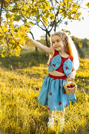 Kiraz İşlemeli Fiyonk Detaylı Etek Crop Takım Kırmızı