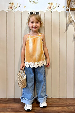 Paça Detaylı Kız Çocuk Kot Pantolon