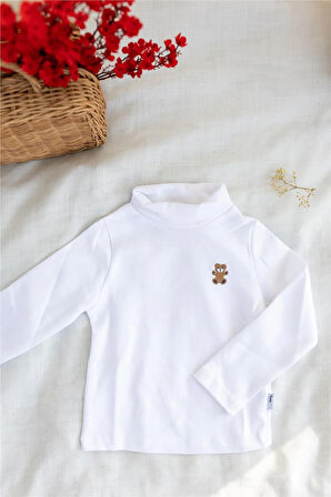 Ayıcık Nakışlı Yarım Balıkçı Yaka Body Beyaz