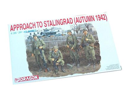 Dragon 6122 1/35 Ölçek Stalingrad Kuşatması (Sonbahar 1942) Asker Figürleri  Plastik Model Kiti