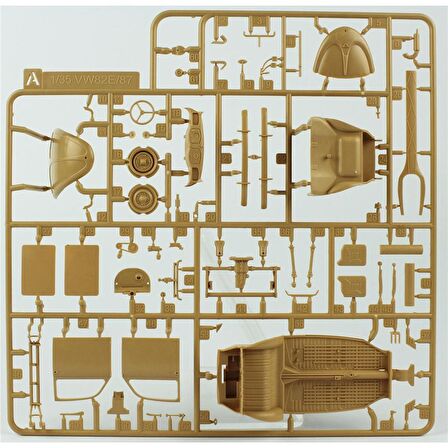 RFM 5023 1/35 Ölçek Tip 82E, İç Detaylı Alman Personel Aracı Plastik Model Kiti