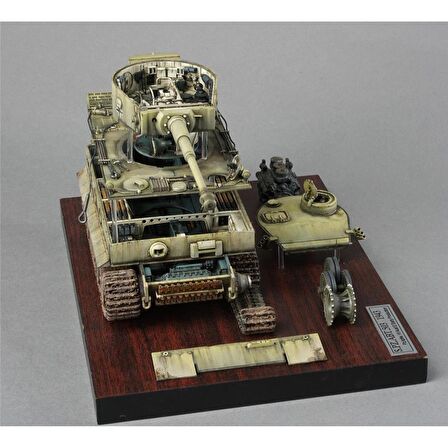 RFM 5003 1/35 Ölçek Tiger I Erken Dönem Tankı, İç Detaylı Plastik Model Kiti