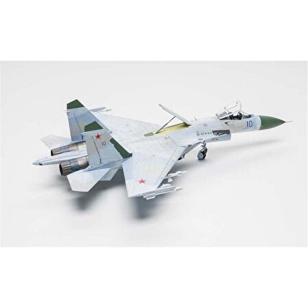 HobbyBoss 81711 1/48 Ölçek Su-27 Flanker B, Savaş Uçağı Plastik Model Kiti