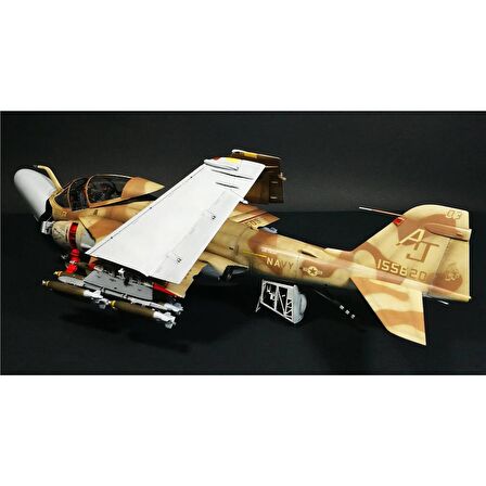 HobbyBoss 81710 1/48 Ölçek A-6E TRAM Intruder, Savaş Uçağı Plastik Model Kiti