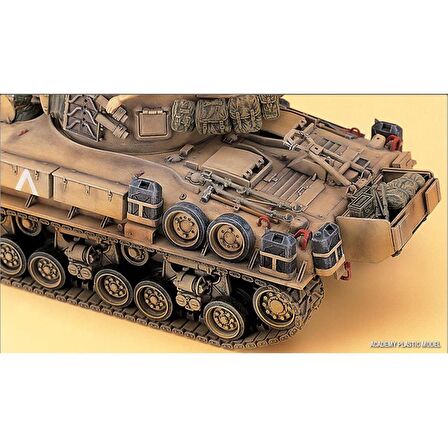 Academy 13254 1/35 Ölçek, I.D.F. M-51 Super Sherman Tankı, Plastik Model Kiti