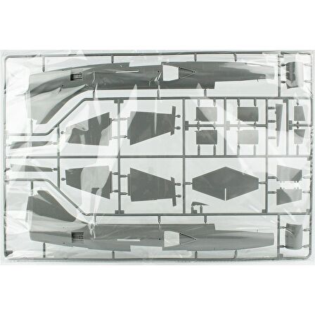 Kinetic K48127 1/48 CF-104 Starfighter Savaş Uçağı, Plastik Model Kiti