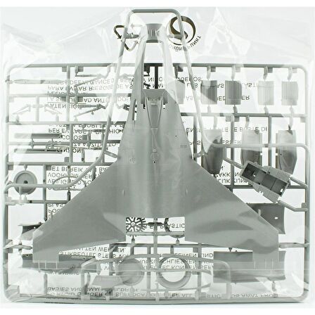 Kinetic K48153 1/48 KF-16U (ROKAF Viper) Savaş Uçağı, Plastik Model Kiti