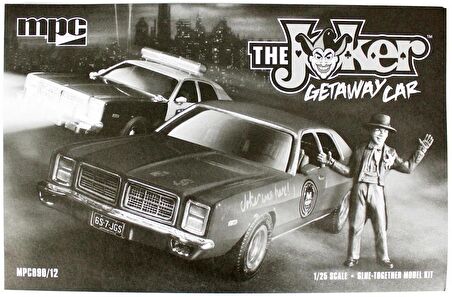 MPC 890 1/25 Batman The Joker Getaway Car Dodge Monaco w/Joker Figure, Demonte Plastik Araba Maketi