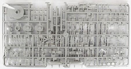 Trumpeter 05358 1/350 Alman Bismarck Savaş Gemisi Demonte Plastik Maketi