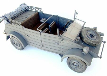 Dragon 75003 1/6 Ölçek Volkswagen Kübelwagen Tip-82 Hafif Zırhlı Arac Plastik Model Kiti