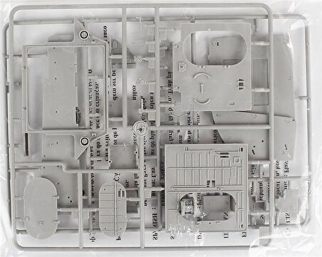 Hobbyboss 82417 1/35 AAVR-7A1 Amfibi Hücum Aracı M