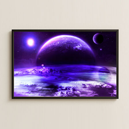 Mor Bulutlar ve Işıltılı Gezegen Manzaralı Kozmik Dijital Sanat Pleksi Tablo