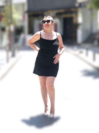 SİM GÖRÜNÜMLÜ DEGAJE YAKA SIRT BAĞLAMALI MİNİ ABİYE