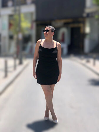 SİM GÖRÜNÜMLÜ DEGAJE YAKA SIRT BAĞLAMALI MİNİ ABİYE