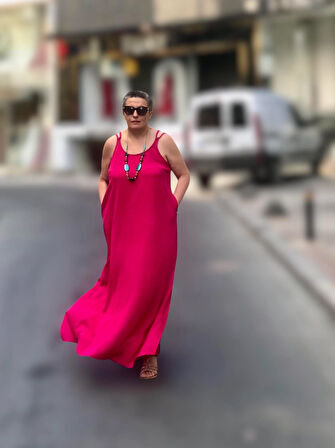 CEP DETAYLI ASKILI SALAŞ ELBİSE