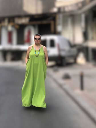 CEP DETAYLI ASKILI SALAŞ ELBİSE