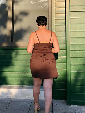 DRAPELİ HALTER MİNİ ELBİSE