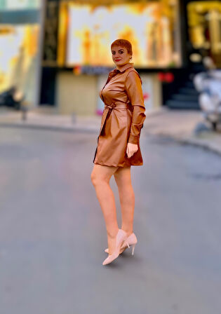 Gömlek yaka uzun kol deri elbise