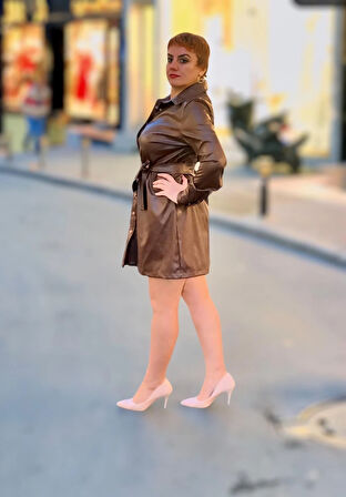 Gömlek yaka uzun kol deri elbise