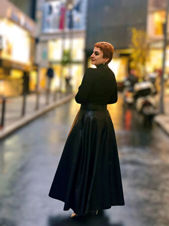 Deri cepli  kloş uzun etek 