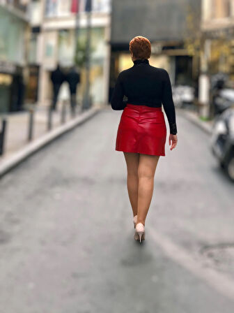 Mini cep aksesuarlı etek