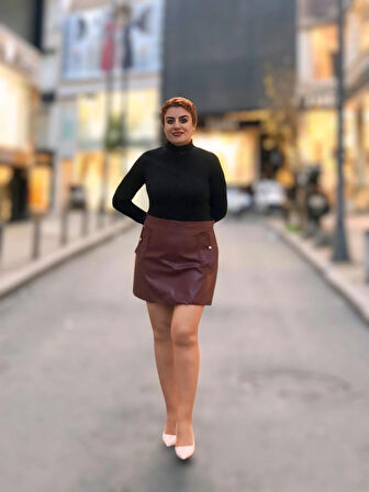 Mini cep aksesuarlı etek