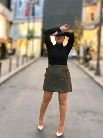 Mini cep aksesuarlı etek