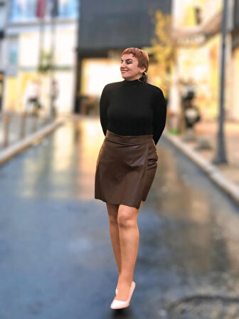 DERİ MİNİ ŞORTLU ETEK