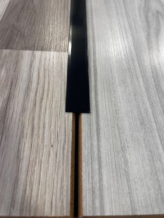  Parke Geçiş Siyah Alüminyum Kapı Eşiği T Profil 2.5 Mm 80 Cm 