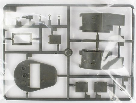 HobbyBoss 82496 1/35 Ölçek, Sovyet T-26 Hafif Piyade Tankı Mod.1935, Plastik Model Kiti