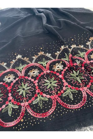 Siyah Nakışlı Ve Taş işleme Organik Pamuk Ithal Şal