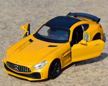 Oyuncak Metal Model Araba 1/36 Çek Bırak Mercedes Amg Gtr Gold