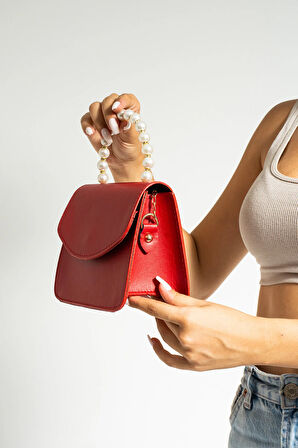 El ve omuz çantası inci boncuklu