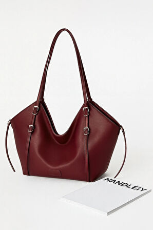 Çift Saplı Demir Toka Detaylı Omuz Çantası