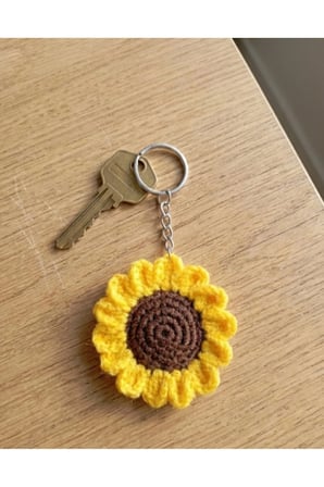 El Örgüsü Amigurumi Ayçiçeği Anahtarlık – Hediye ve Çanta Süsü Aksesuarı | El Yapımı