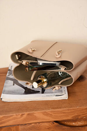 Kadın 3 Bölmeli Kaliteli Şık Çanta Omuzdan Asmalı Elden Tutmalı Askılı